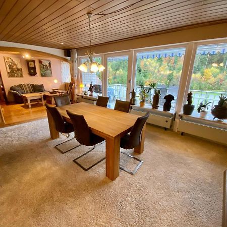 Ferienwohnung Zur Bierliebe - Mit Toller Aussicht Im Herzen Des Schwarzwaldes Hornberg Exterior photo